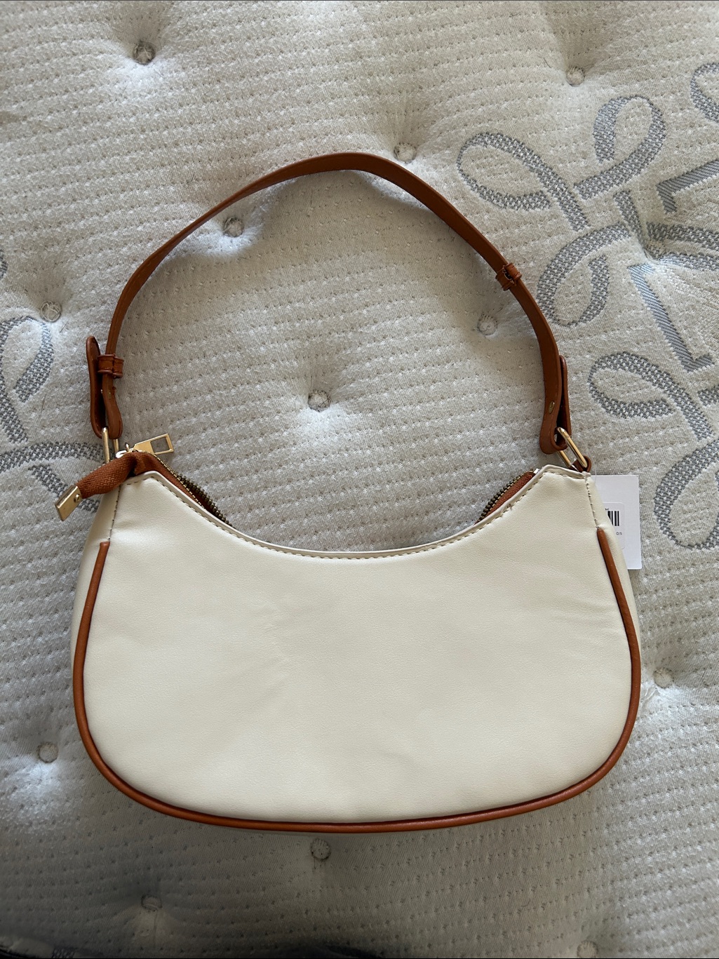 Cream Shoulder Bag With Tan Trim And Strap — image 4 of 7